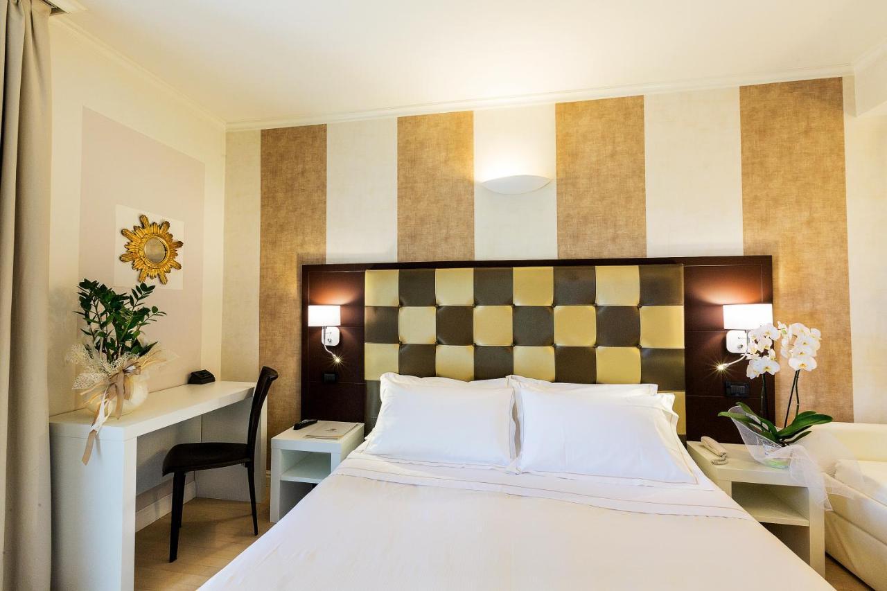 iH Hotels Logos Forte Dei Marmi Esterno foto