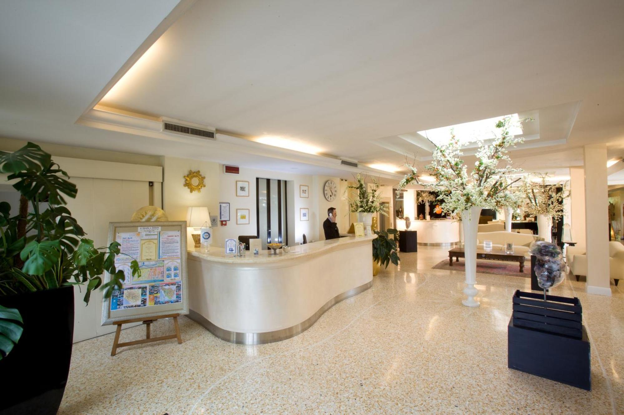 iH Hotels Logos Forte Dei Marmi Esterno foto